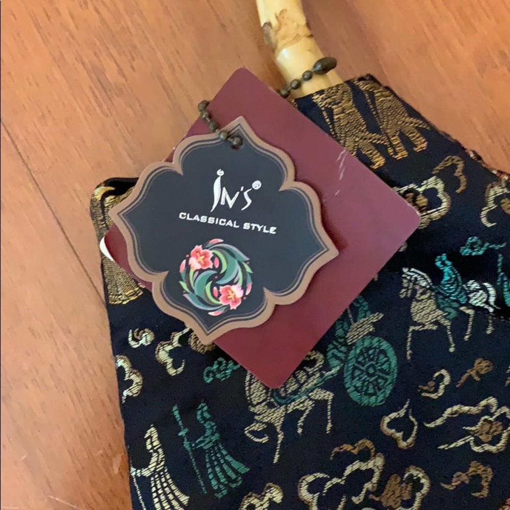 Handbag - Picture 3 of 6